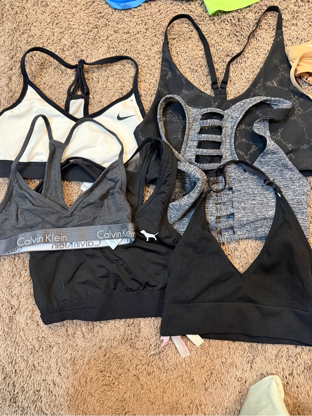 women’s name brand bra/ bralette/ sports bra bundle